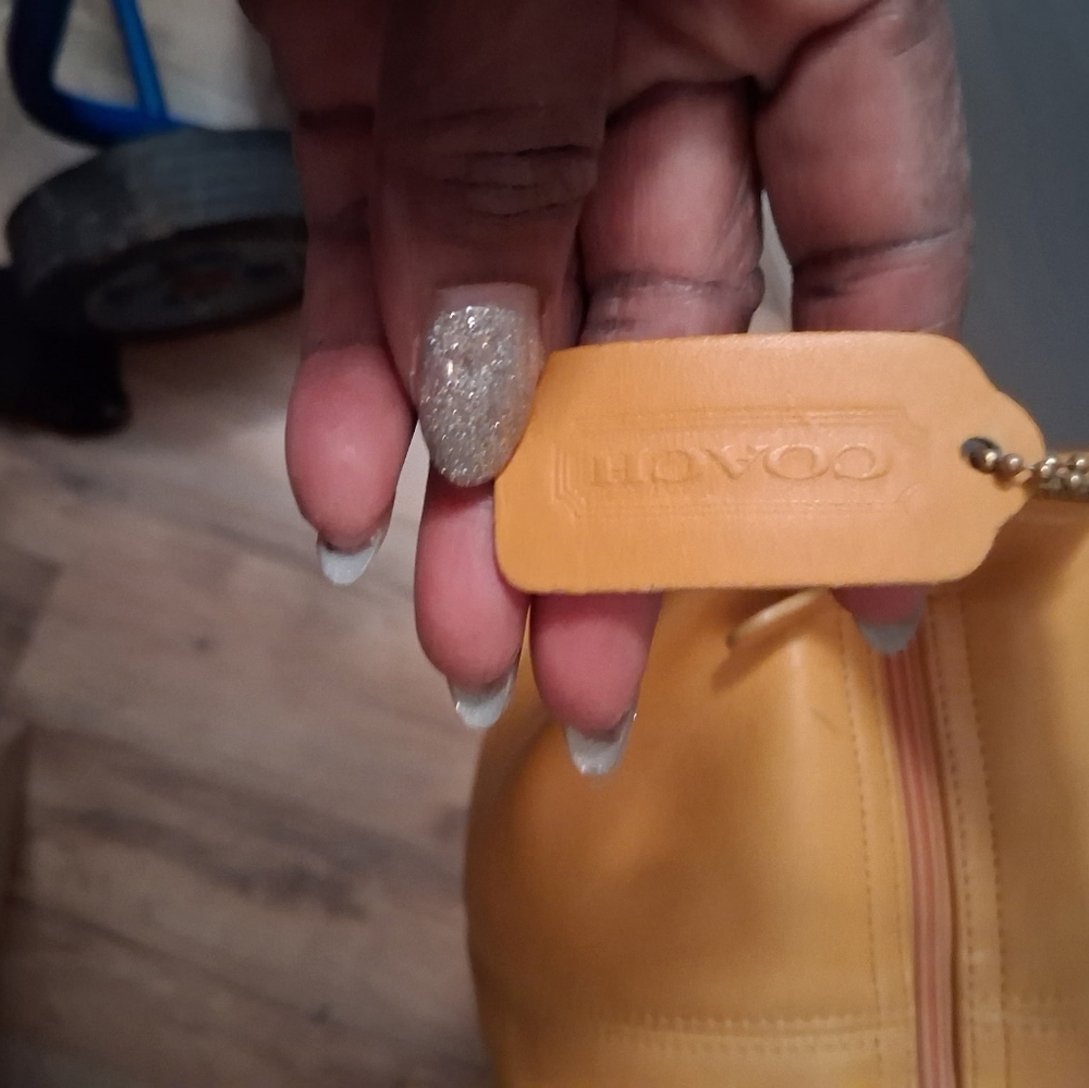 Coach Yellow Leather Shoulder Bag - Picture 3 of 7